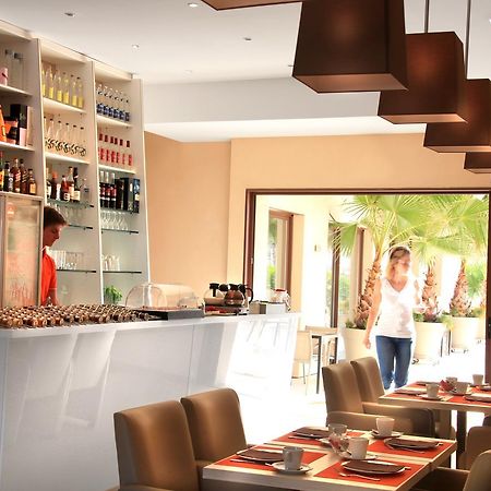 Seventeen Hotel Valbonne Eksteriør billede