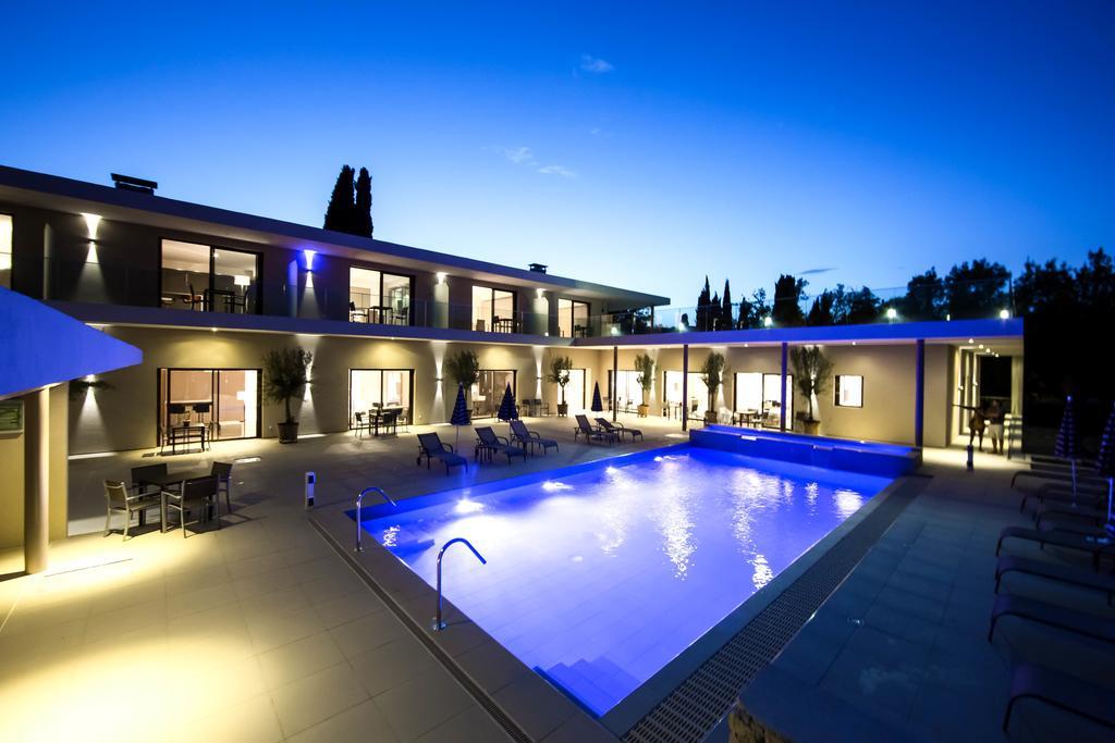 Seventeen Hotel Valbonne Eksteriør billede